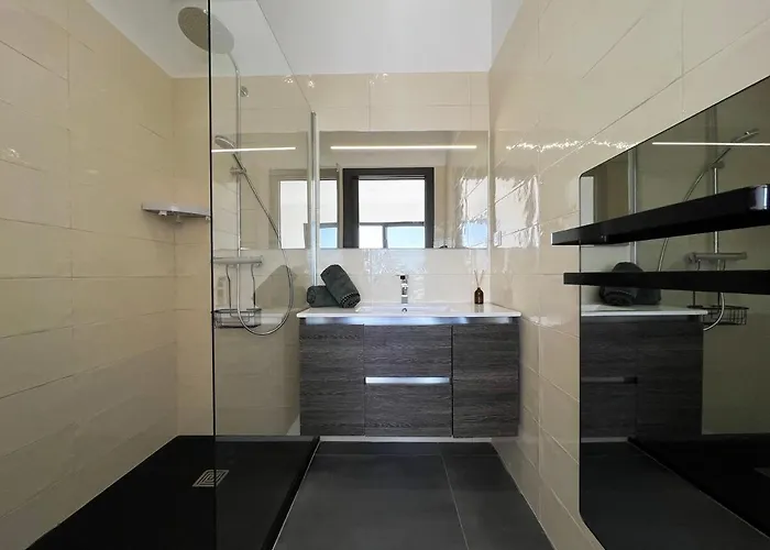 De Aux Portes D'ajaccio *