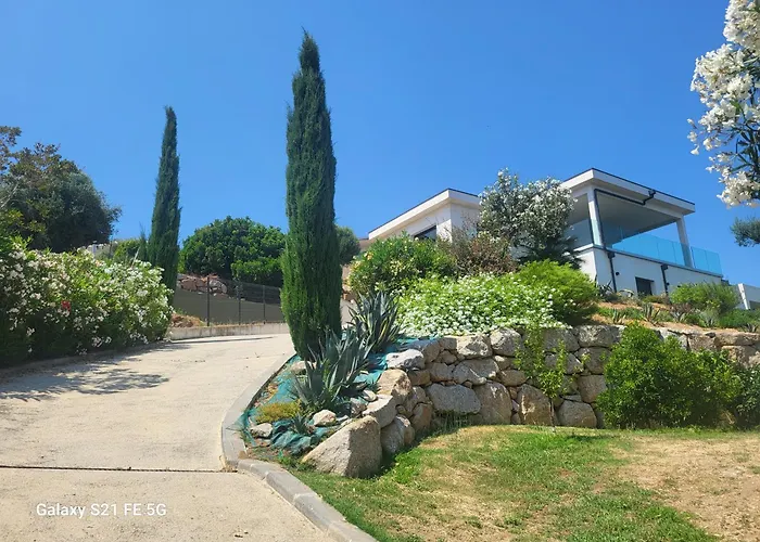 De Aux Portes D'ajaccio Alata