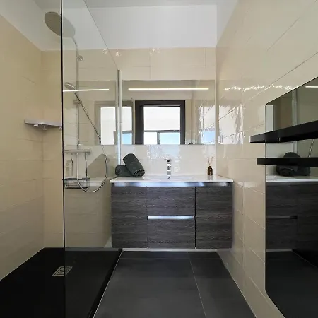 De Aux Portes D'ajaccio *