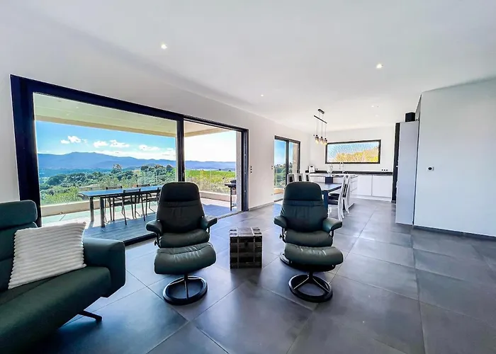 De Aux Portes D'ajaccio * Alata