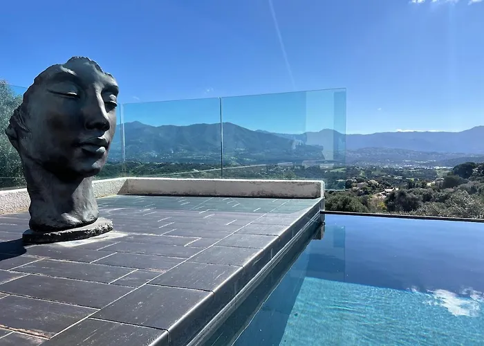 De Aux Portes D'ajaccio * Alata